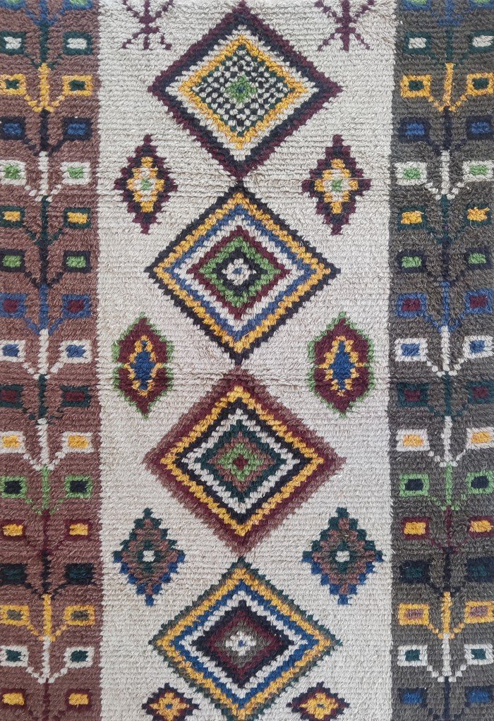 Handmade Moroccan Wool Area Rug, Azilal Style Tribal Diamond Carpet for Living Room & Bedroom